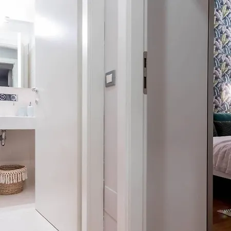 Altido Elegant 1 Bedroom Apt In Front Of The Sforzesco Castle Apartment *